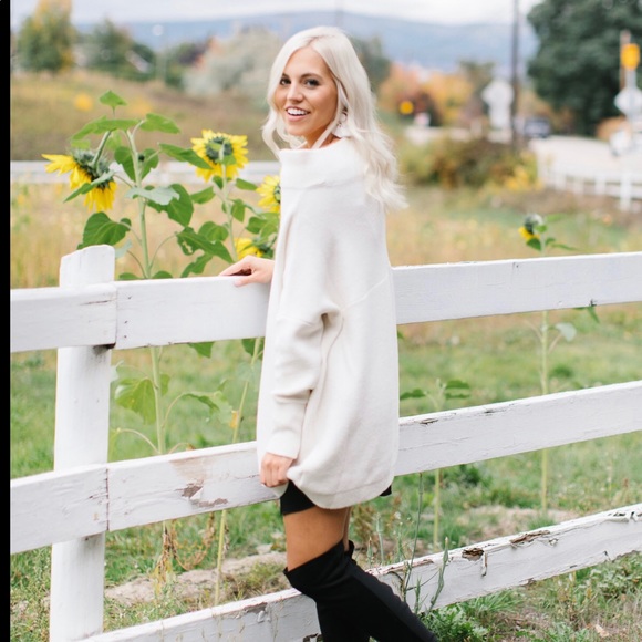 Free People Ottoman Slouchy Tunic in Creme - Picture 4 of 8